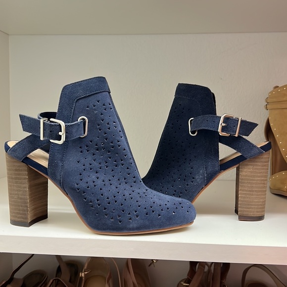 Shoes - Crown and Ivy Booties